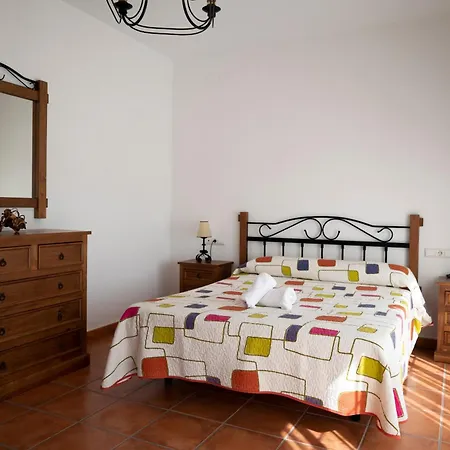 Casa Don Alejandro Y Dona Florencia Holiday home Hornachuelos
